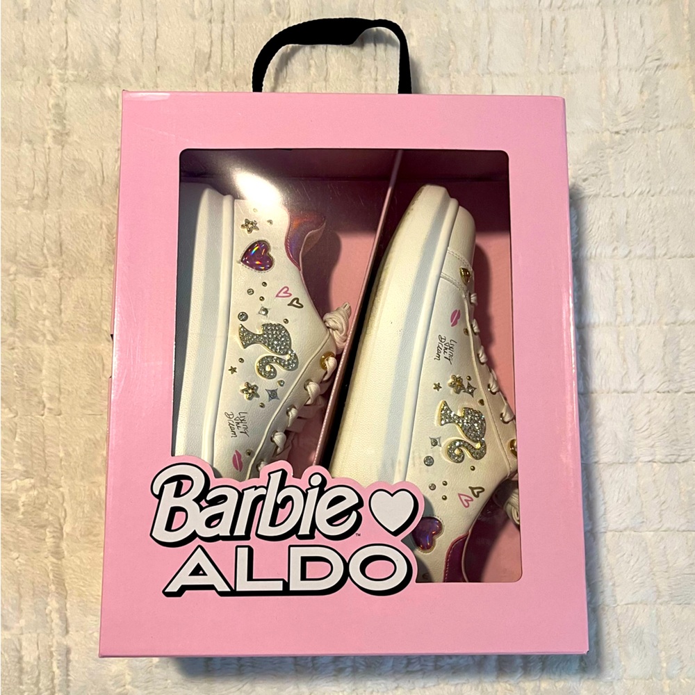 🩷 BARBIE X ALDO 🩷
Barbie step sneaker 
Size 8.5 US Women’s